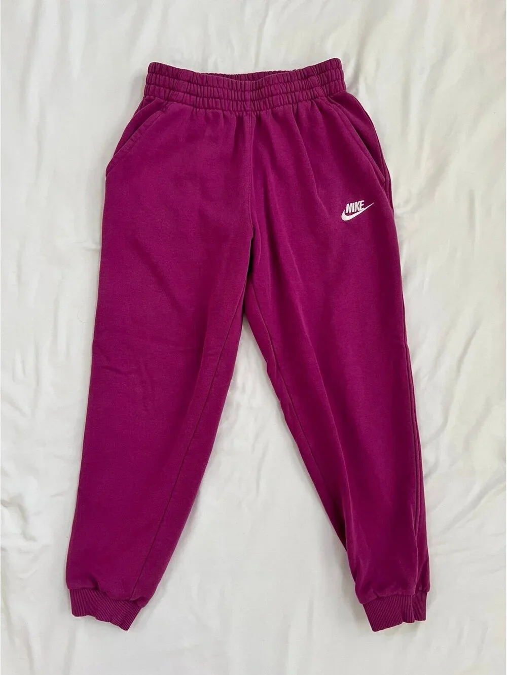 Nike big kids size large hot fuchsia club fleece loose sweatpants